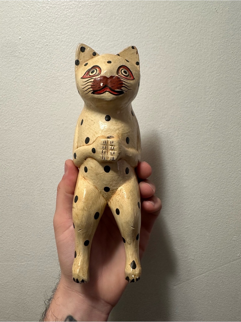 Vintage Indonesian Hand Painted Wood Cat Figurine Folk Art Missing Accessory